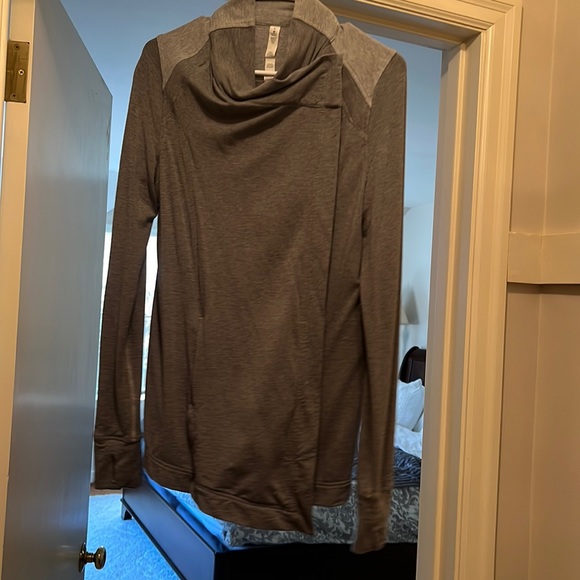 lululemon athletica Jackets & Blazers - Lululemon Coast wrap